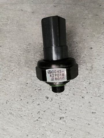 Датчик кондиціонера Mercedes Sprinter A0045429018 A0045429018 фото