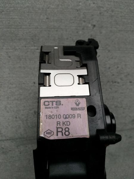 Педаль газу Renault Megane III 180100009R 180100009R фото