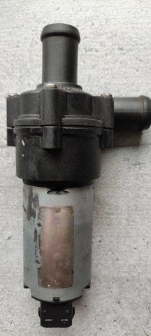 Додатковий водяний насос Mercedes Vito 251965561B 251965561B фото