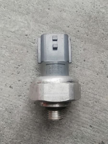 Датчик тиску кондиціонера Renault Zoe 921361722R 921361722R фото