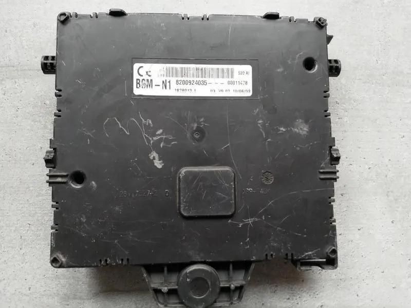 Блок комфорту Renault Kangoo 8200924035 8200924035 фото