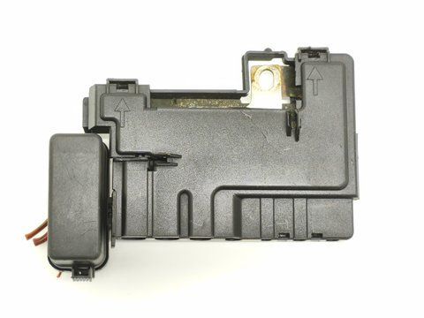 Блок предохранителей аккумулятора Volkswagen Caddy 6R0937550A 2786062090 фото