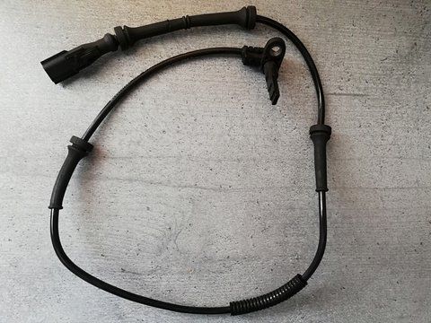 Датчик ABS передній Renault Trafic 479108892R 479108892R фото