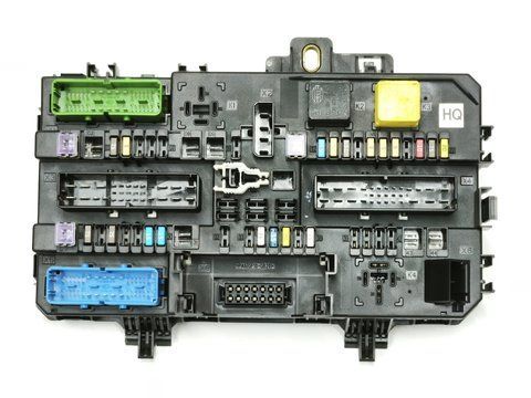 Блок запобіжників Opel Zafira B 13220831 5DK008669-53 HQ 2968376354 фото