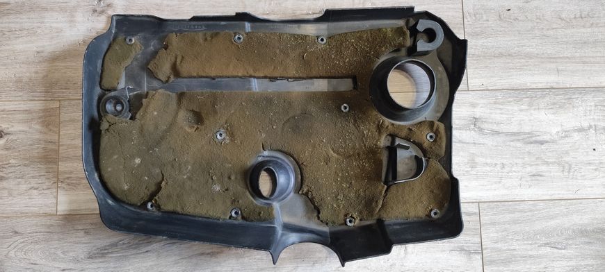 Кришка двигуна Renault Scenic 1.5 DCI 8200252408 8200252408 фото