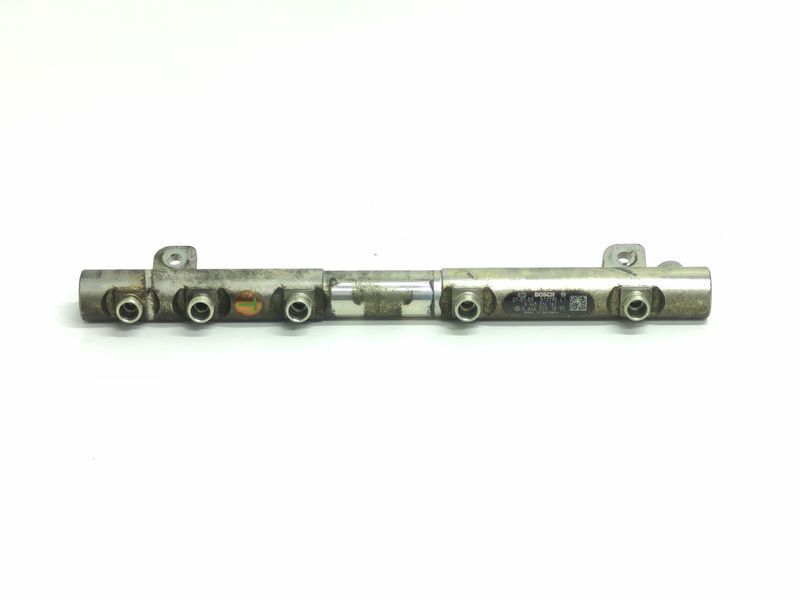 Рампа форсунок Renault Mercedes 1.6DCI 8201044829 175216420R фото