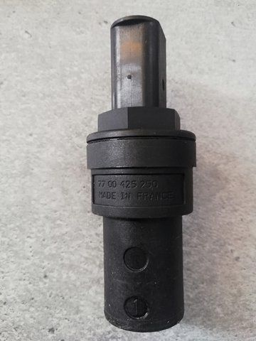 Датчик швидкості Renault Master 7700425250 7700425250 фото