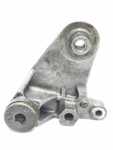 Кронштейн кріплення натяжного ролика генератора Renault Master 7701066511 7701066511 фото
