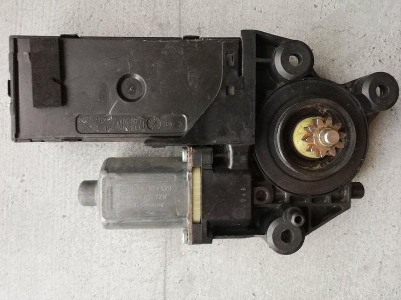 Моторчик склопідйомника Renault Megane III 807306959R 807306959R&nbsp; фото