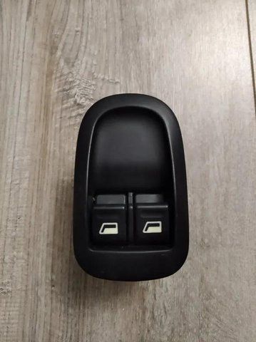 Блок кнопок склопідйомників Fiat Scudo 9643064969 9643064969 фото