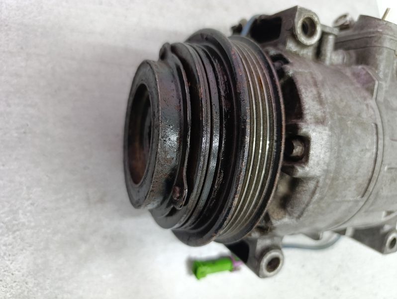 Компресор кондиціонера Volkswagen Passat 2.5TDI 4B0260805C 4B0260805C фото
