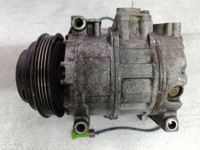 Компресор кондиціонера Volkswagen Passat 2.5TDI 4B0260805C 4B0260805C фото