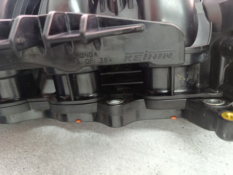 Колектор впускний Honda Civic 17100RNAA00 17100RNAA00 фото