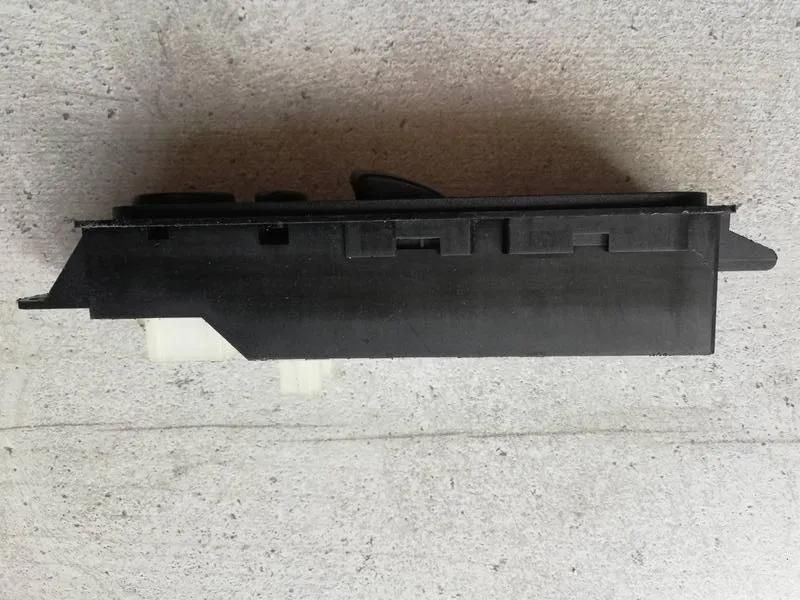 Кнопка склопідйомника лівих дверей Volkswagen Crafter 9065450213 9065450213 фото