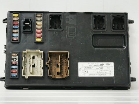 Блок запобіжників Ford Transit 6C1T14A073AK 6C1T14A073AK фото