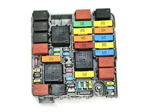 Блок предохранителей Fiat Doblo 51867698 51867698 фото