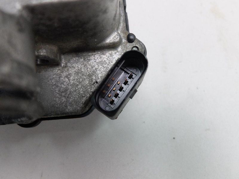 Дросельна заслінка Volkswagen Caddy 03G128063G 03G128063G фото
