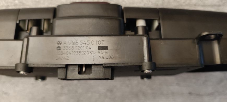 Блок кнопок у торпедо Mercedes Sprinter 9065450107 9065450107 фото