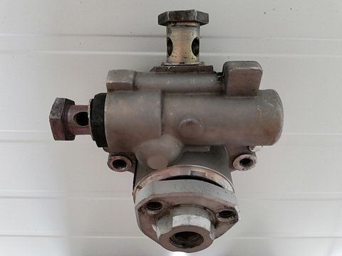 Насос гідропідсилювача керма Volkswagen Transporter 701422155AX 701422155AX фото