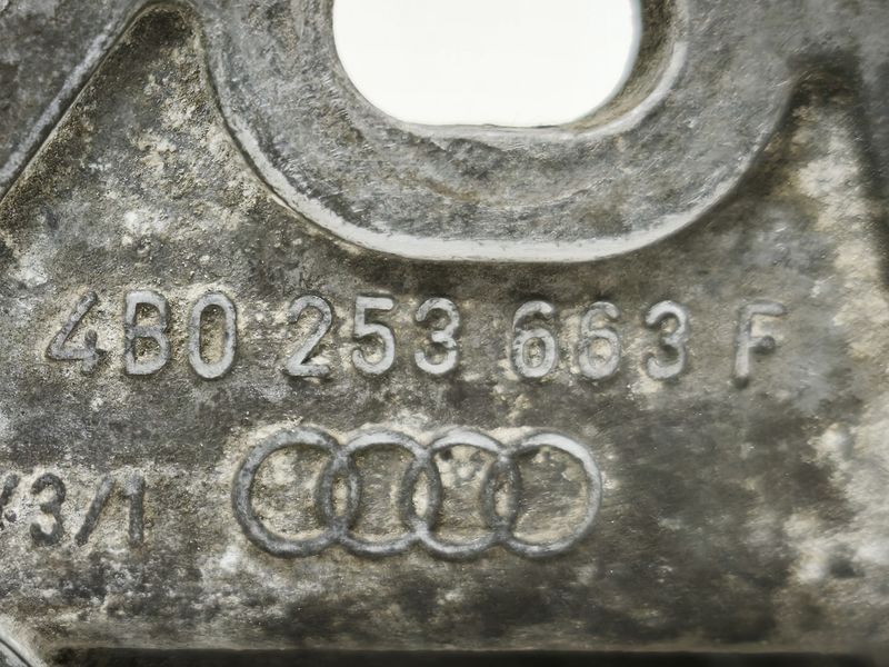 Кріплення вихлопної труби (глушника) Audi A4 [B6] [B7] 8E0399313BD 1K0253144AH 1962157483 фото