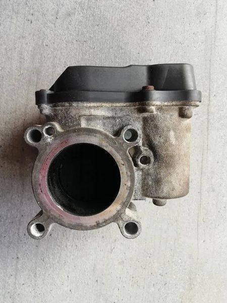 Дросельна заслінка Skoda Fabia 1.2-1.4i 03C133062B 03C133062B фото