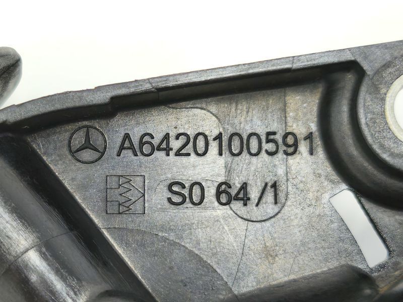 Сапун Mercedes ML300 A6420100591 2931708997 фото