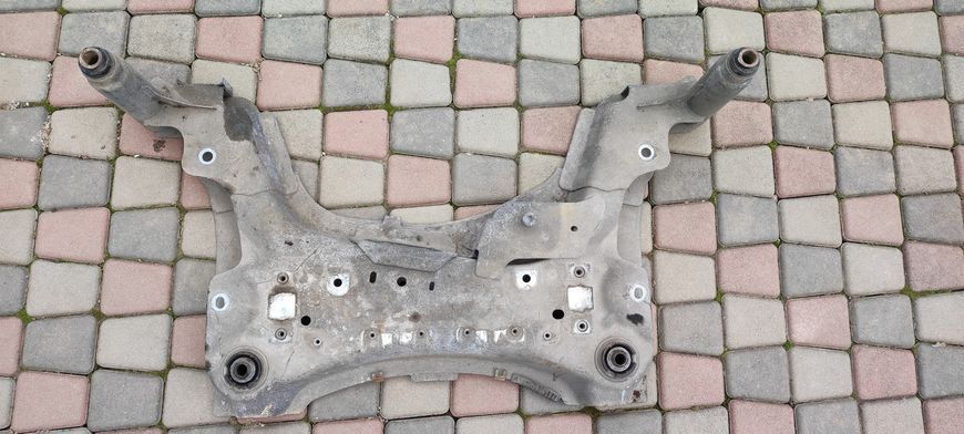 Балка передняя Renault Megane III 544012717R 544012717R фото