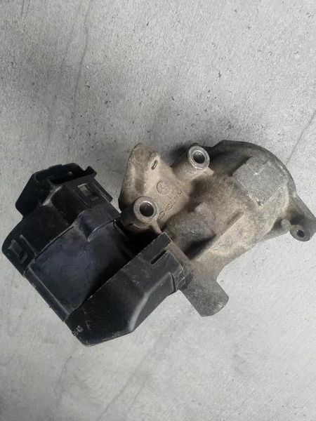 Клапан EGR Peugeot Expert 2.0 HDI 9681825280 9681825280 фото
