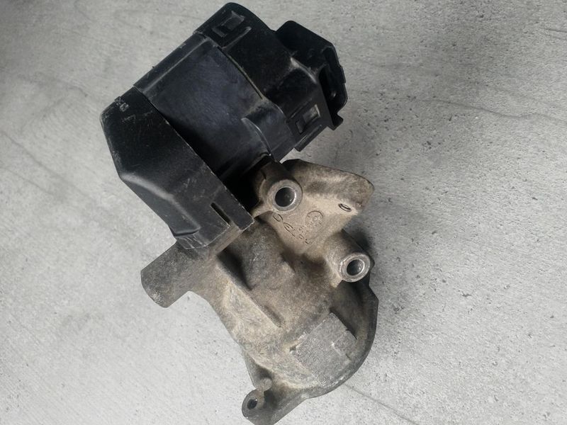 Клапан EGR Fiat Scudo 9681825280 9681825280 фото