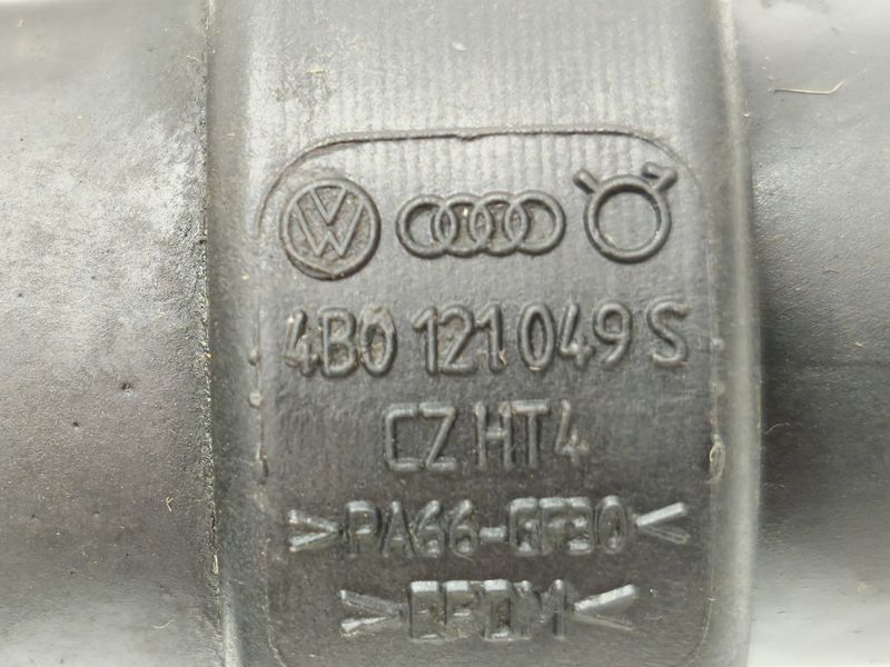 Патрубок системы охлаждения Volkswagen Passat B5 1.9TDI 4B0121049S 2807760002 фото