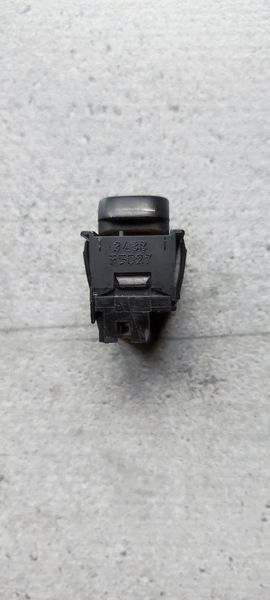 Кнопка склопідйомника Citroen Berlingo 9617287669 9617287669 фото
