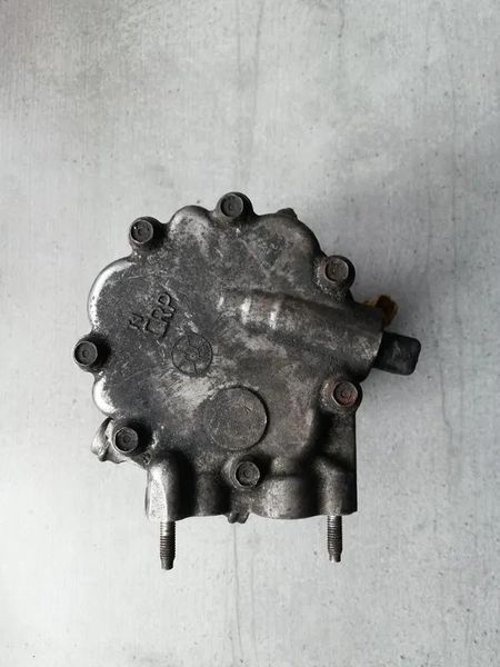 Компресор кондиціонера Peugeot Partner 9671216780 9671216780 фото