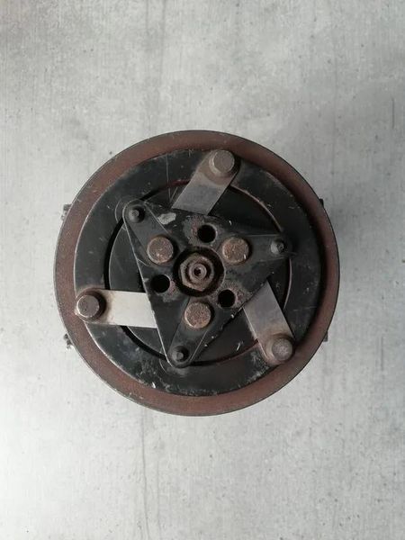 Компресор кондиціонера Peugeot Partner 9671216780 9671216780 фото