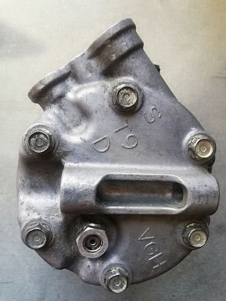 Компресор кондиціонера Opel Combo 24461719 24461719 фото