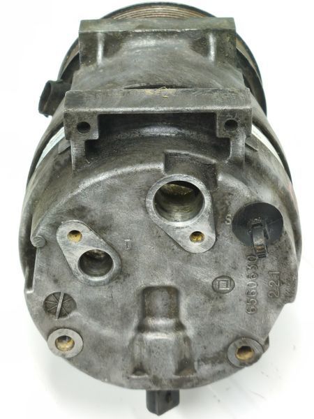 Компресор кондиціонера Renault Laguna 8200021822 8200021822 фото