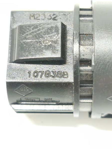 Кнопка Start Stop Renault Megane 8200107838 8200107838 фото